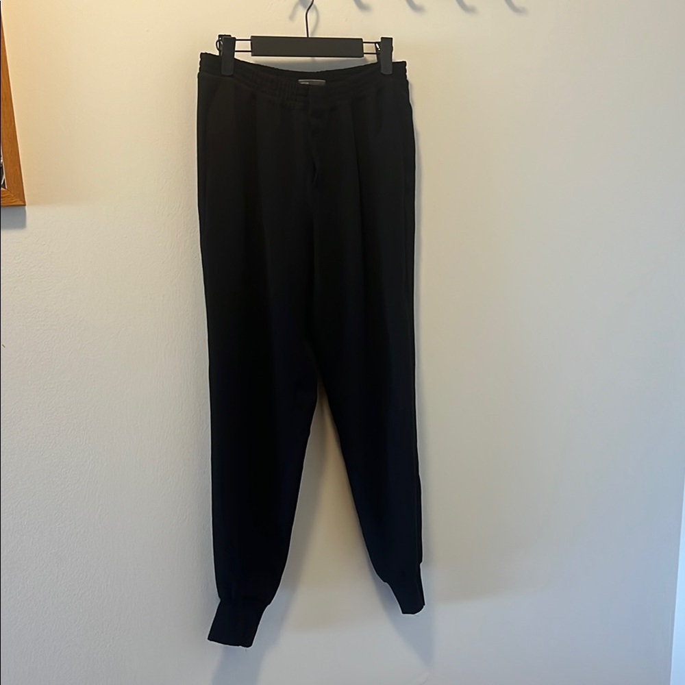 Vince Black Jogger Sweatpants with Tapered Leg